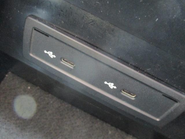 Ｅクラス Ｅ２００　スポーツ　１オーナー　ＡＭＧインテリアプラスＰＫＧ　エクスクルーシブＰＫＧ　パノラマサンルーフ　ナビ　全方位カメラ　ＤＴＶ　ＢＴ　ヘッドアップディスプレイ　革シートヒーター　パドルシフト　ＬＥＤライト　ＥＴＣ（47枚目）