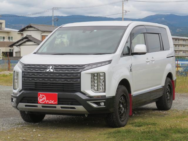 デリカＤ：５ ジャスパー　ＲＡＹＳ１７インチアルミ／ガナドールマフラー／純正１０インチナビ／アラウンドビューモニター／両側パワースライドドア／ＬＥＤヘッドライト／（5枚目）