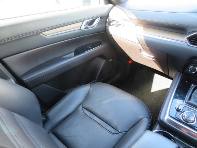 ＣＸ－８ ＸＤ　Ｌパッケージ　メーカーナビ／クルコン／ＢＴ・ＤＶＤ・地デジ／ＢＯＳＥサウンド／アラウンドビュー／黒革シート／パワーシート／シート・ステアヒーター／ドラレコ／ＥＴＣ／後席サンシェード／純正アルミ／ソナー／レーンキープ（19枚目）