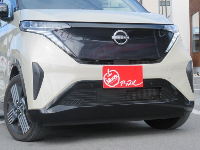 サクラ G プロパイロット/360°セーフティアシスト/アラウンドビューモニター/純正ナビ/フルセグTV/applecarplay/シートヒーター(3枚目)