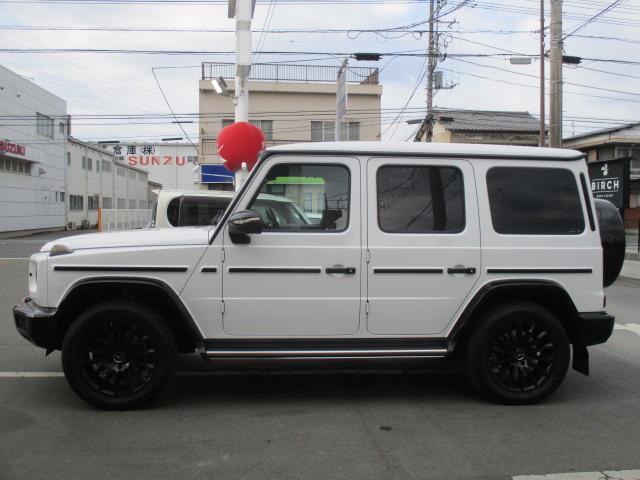 Ｇクラス Ｇ４００ｄ　ＡＭＧライン　１オーナ　ＡＭＧライン　Ｇマヌファクトゥーアプログラム　アダプティブダンピング　ラグジュアリーＰＫＧ　オパリスホワイト　ナビ　全方位カメラ　ＤＴＶ　ＢＴ　サンルーフ　ブルメスター　ＬＥＤライト　ＥＴＣ（7枚目）