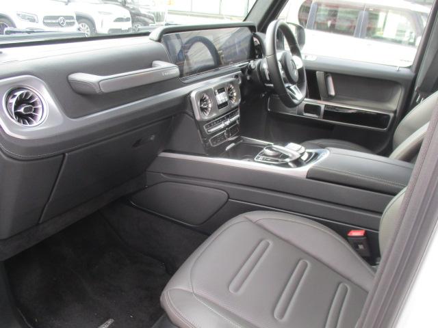 Ｇクラス Ｇ４００ｄ　ＡＭＧライン　１オーナ　ＡＭＧライン　Ｇマヌファクトゥーアプログラム　アダプティブダンピング　ラグジュアリーＰＫＧ　オパリスホワイト　ナビ　全方位カメラ　ＤＴＶ　ＢＴ　サンルーフ　ブルメスター　ＬＥＤライト　ＥＴＣ（22枚目）