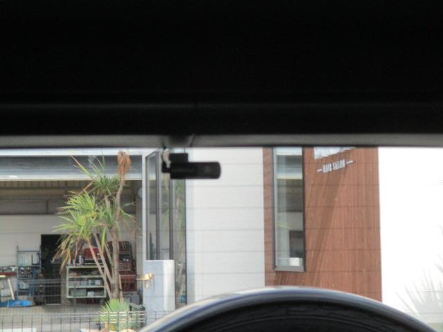 Ｇクラス Ｇ４００ｄ　ＡＭＧライン　１オーナ　ＡＭＧライン　Ｇマヌファクトゥーアプログラム　アダプティブダンピング　ラグジュアリーＰＫＧ　オパリスホワイト　ナビ　全方位カメラ　ＤＴＶ　ＢＴ　サンルーフ　ブルメスター　ＬＥＤライト　ＥＴＣ（47枚目）