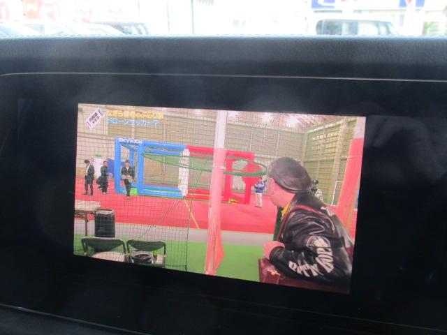 Ｇクラス Ｇ４００ｄ　ＡＭＧライン　１オーナ　ＡＭＧライン　Ｇマヌファクトゥーアプログラム　アダプティブダンピング　ラグジュアリーＰＫＧ　オパリスホワイト　ナビ　全方位カメラ　ＤＴＶ　ＢＴ　サンルーフ　ブルメスター　ＬＥＤライト　ＥＴＣ（50枚目）