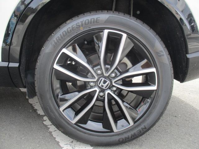 ヴェゼル ｅ：ＨＥＶ　Ｚ　ナビ　Ｂカメラ　ＤＴＶ　ＢＴ　ハーフレザー　シートヒーター　ステアリングヒーター　ＬＥＤライト　ホンダセンシング　レーダークルーズ　パワーバックドア　パドルシフト　ワイヤレス充電　ＥＴＣ　純正アルミ（12枚目）