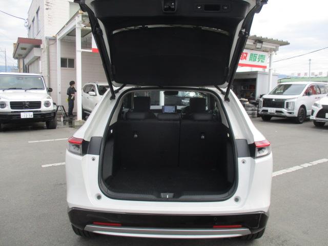 ヴェゼル ｅ：ＨＥＶ　Ｚ　ナビ　Ｂカメラ　ＤＴＶ　ＢＴ　ハーフレザー　シートヒーター　ステアリングヒーター　ＬＥＤライト　ホンダセンシング　レーダークルーズ　パワーバックドア　パドルシフト　ワイヤレス充電　ＥＴＣ　純正アルミ（13枚目）