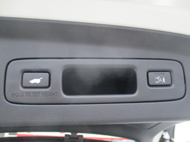 ヴェゼル ｅ：ＨＥＶ　Ｚ　ナビ　Ｂカメラ　ＤＴＶ　ＢＴ　ハーフレザー　シートヒーター　ステアリングヒーター　ＬＥＤライト　ホンダセンシング　レーダークルーズ　パワーバックドア　パドルシフト　ワイヤレス充電　ＥＴＣ　純正アルミ（14枚目）