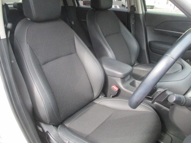 ヴェゼル ｅ：ＨＥＶ　Ｚ　ナビ　Ｂカメラ　ＤＴＶ　ＢＴ　ハーフレザー　シートヒーター　ステアリングヒーター　ＬＥＤライト　ホンダセンシング　レーダークルーズ　パワーバックドア　パドルシフト　ワイヤレス充電　ＥＴＣ　純正アルミ（17枚目）