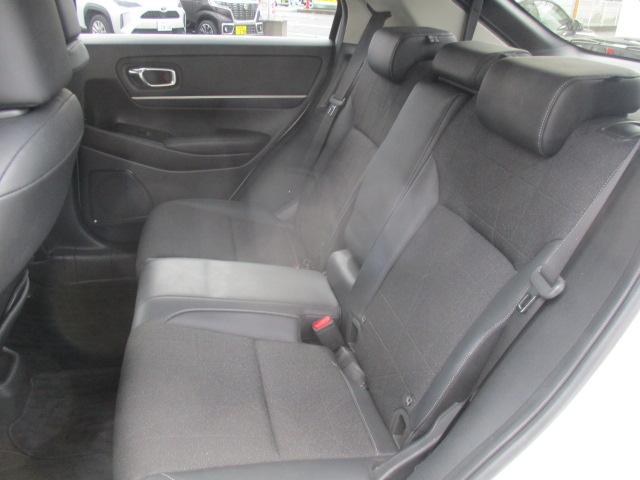 ヴェゼル ｅ：ＨＥＶ　Ｚ　ナビ　Ｂカメラ　ＤＴＶ　ＢＴ　ハーフレザー　シートヒーター　ステアリングヒーター　ＬＥＤライト　ホンダセンシング　レーダークルーズ　パワーバックドア　パドルシフト　ワイヤレス充電　ＥＴＣ　純正アルミ（19枚目）