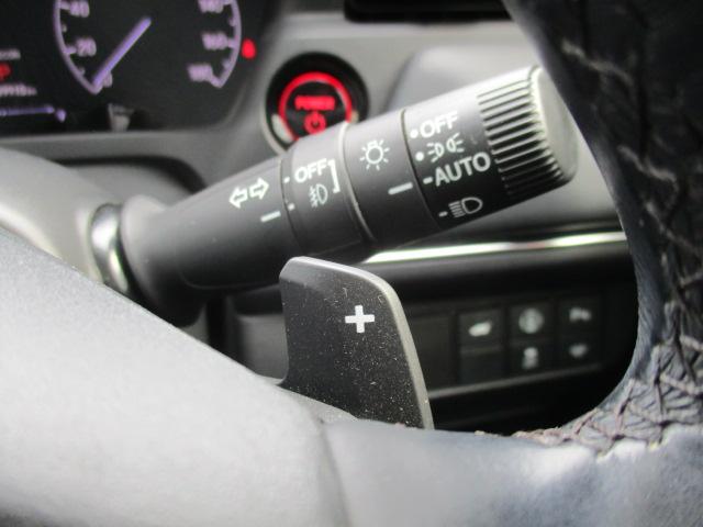 ヴェゼル ｅ：ＨＥＶ　Ｚ　ナビ　Ｂカメラ　ＤＴＶ　ＢＴ　ハーフレザー　シートヒーター　ステアリングヒーター　ＬＥＤライト　ホンダセンシング　レーダークルーズ　パワーバックドア　パドルシフト　ワイヤレス充電　ＥＴＣ　純正アルミ（31枚目）