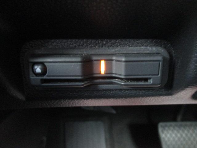 ヴェゼル ｅ：ＨＥＶ　Ｚ　ナビ　Ｂカメラ　ＤＴＶ　ＢＴ　ハーフレザー　シートヒーター　ステアリングヒーター　ＬＥＤライト　ホンダセンシング　レーダークルーズ　パワーバックドア　パドルシフト　ワイヤレス充電　ＥＴＣ　純正アルミ（32枚目）