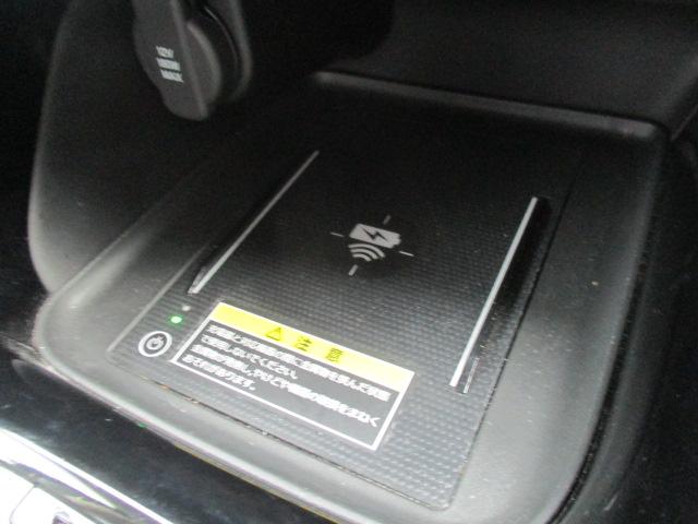 ヴェゼル ｅ：ＨＥＶ　Ｚ　ナビ　Ｂカメラ　ＤＴＶ　ＢＴ　ハーフレザー　シートヒーター　ステアリングヒーター　ＬＥＤライト　ホンダセンシング　レーダークルーズ　パワーバックドア　パドルシフト　ワイヤレス充電　ＥＴＣ　純正アルミ（33枚目）