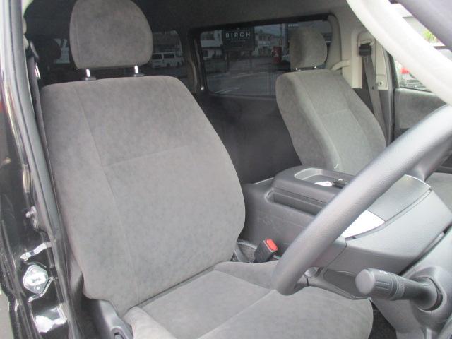 ハイエースワゴン ＧＬ　純正ナビ　全方位カメラ　ＤＴＶ　ＢＴ　パワースライド　ＬＥＤライト　スマートキー　デジタルインナーミラー　ＥＴＣ　純正アルミ　ＡＣ１００Ｖ　セーフティセンス　Ｐソナー（17枚目）