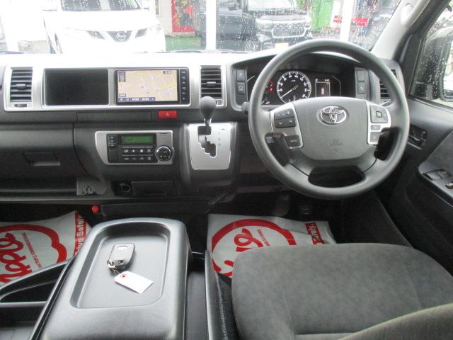 ハイエースワゴン ＧＬ　純正ナビ　全方位カメラ　ＤＴＶ　ＢＴ　パワースライド　ＬＥＤライト　スマートキー　デジタルインナーミラー　ＥＴＣ　純正アルミ　ＡＣ１００Ｖ　セーフティセンス　Ｐソナー（23枚目）