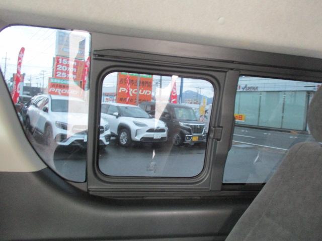 ハイエースワゴン ＧＬ　純正ナビ　全方位カメラ　ＤＴＶ　ＢＴ　パワースライド　ＬＥＤライト　スマートキー　デジタルインナーミラー　ＥＴＣ　純正アルミ　ＡＣ１００Ｖ　セーフティセンス　Ｐソナー（31枚目）