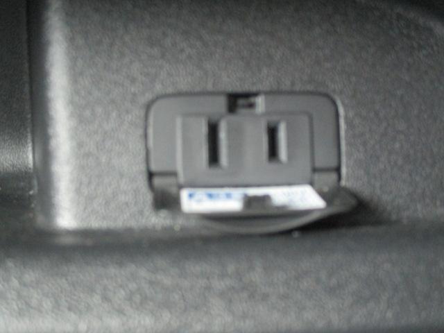 ハイエースワゴン ＧＬ　純正ナビ　全方位カメラ　ＤＴＶ　ＢＴ　パワースライド　ＬＥＤライト　スマートキー　デジタルインナーミラー　ＥＴＣ　純正アルミ　ＡＣ１００Ｖ　セーフティセンス　Ｐソナー（41枚目）