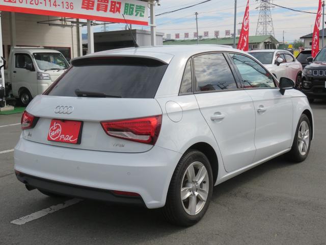 自動車保険各種取り扱っております！お車のサポート関係も充実しております！