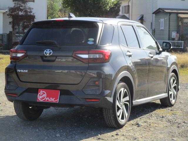 ライズ Ｚ　１オーナー／純正ＳＤナビ・地デジ・ＤＶＤ・ＢＴ／Ｂカメラ／純正１７インチアルミ／クルコン／革巻きステアリング／ステアリングスイッチ／シートヒーター／ビルトインＥＴＣ／ＬＥＤヘッドライト／フォグランプ／（8枚目）