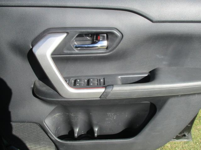 ライズ Ｚ　１オーナー／純正ＳＤナビ・地デジ・ＤＶＤ・ＢＴ／Ｂカメラ／純正１７インチアルミ／クルコン／革巻きステアリング／ステアリングスイッチ／シートヒーター／ビルトインＥＴＣ／ＬＥＤヘッドライト／フォグランプ／（31枚目）