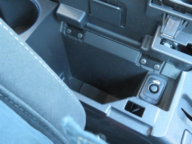 コペン ＧＲ　スポーツ　１オーナー／レカロシート／純正ＳＤナビ・地デジ・ＤＶＤ・ＢＴ／Ｂカメラ／シートヒーター／１６インチＢＢＳアルミ／前後ドラレコ／ＬＥＤヘッドライト／ツイーター／ｍｏｍｏステア／グローブボックスＵＳＢ／（35枚目）