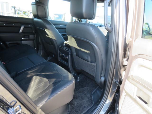 ディフェンダー 110V8カルパチアンエディション P525 1オーナー/パノラミックルーフ/純正22インチAW/メリディアンサラウンド/急速クーラーボックス/クルコン/ドラレコ/全方位カメラ/パドルシフト/背面タイヤカバー/(51枚目)