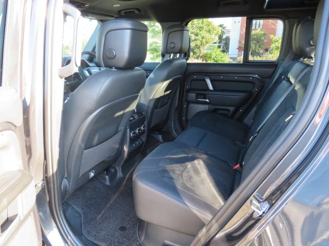 ディフェンダー 110V8カルパチアンエディション P525 1オーナー/パノラミックルーフ/純正22インチAW/メリディアンサラウンド/急速クーラーボックス/クルコン/ドラレコ/全方位カメラ/パドルシフト/背面タイヤカバー/(53枚目)