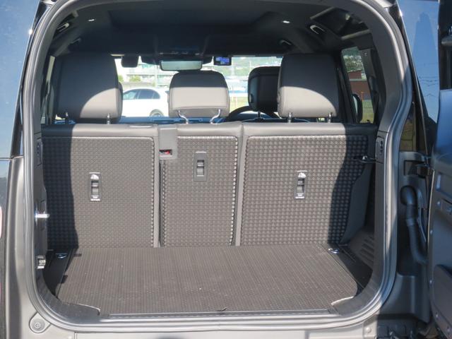 ディフェンダー 110V8カルパチアンエディション P525 1オーナー/パノラミックルーフ/純正22インチAW/メリディアンサラウンド/急速クーラーボックス/クルコン/ドラレコ/全方位カメラ/パドルシフト/背面タイヤカバー/(56枚目)