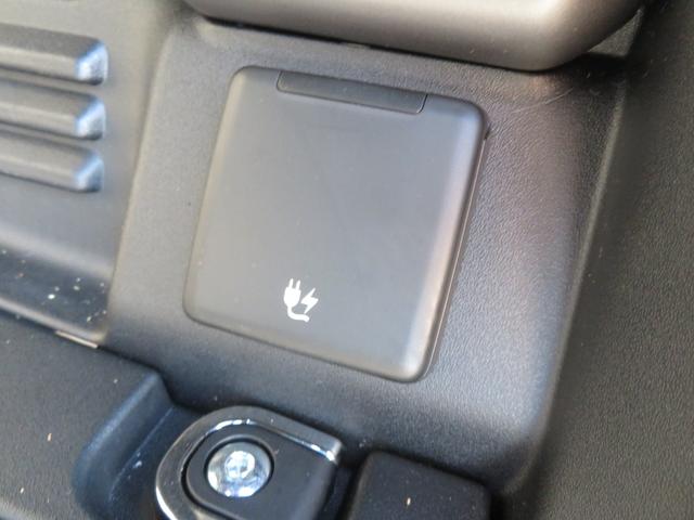 ディフェンダー 110V8カルパチアンエディション P525 1オーナー/パノラミックルーフ/純正22インチAW/メリディアンサラウンド/急速クーラーボックス/クルコン/ドラレコ/全方位カメラ/パドルシフト/背面タイヤカバー/(59枚目)