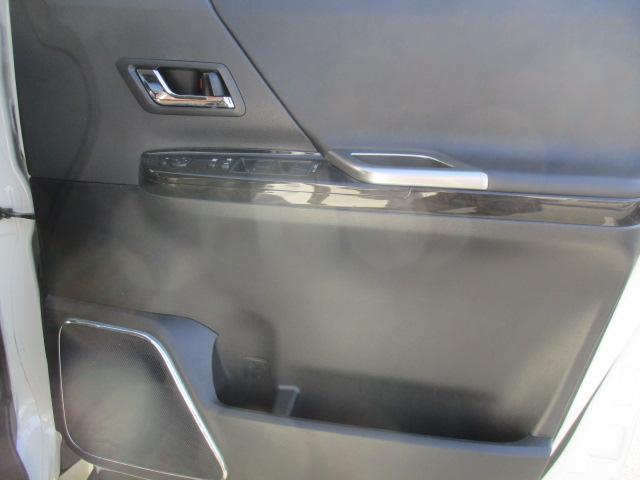 アルファード ２４０Ｓ　タイプゴールドＩＩ　純正９型ナビ　Ｂカメラ　ＤＴＶ　ＢＴ　フリップダウンモニター　両側パワースライド　パワーバックドア　純正アルミ　ハーフレザー　ＥＴＣ　スマートキー（38枚目）