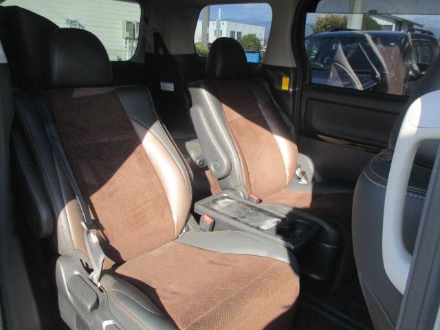 アルファード ２４０Ｓ　タイプゴールドＩＩ　純正９型ナビ　Ｂカメラ　ＤＴＶ　ＢＴ　フリップダウンモニター　両側パワースライド　パワーバックドア　純正アルミ　ハーフレザー　ＥＴＣ　スマートキー（40枚目）