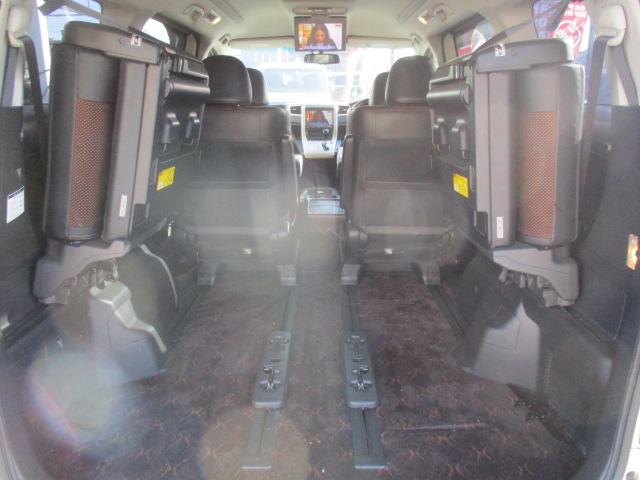 アルファード ２４０Ｓ　タイプゴールドＩＩ　純正９型ナビ　Ｂカメラ　ＤＴＶ　ＢＴ　フリップダウンモニター　両側パワースライド　パワーバックドア　純正アルミ　ハーフレザー　ＥＴＣ　スマートキー（45枚目）