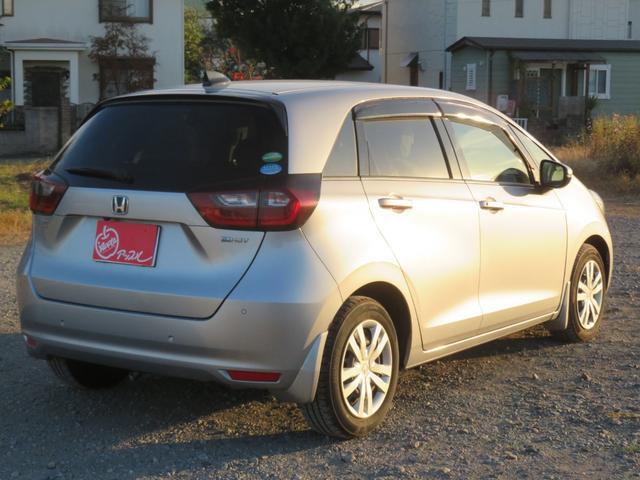 フィット ｅ：ＨＥＶベーシック　ワンオーナー／前後ドラレコ／ホンダセンシング／純正ＳＤナビ／Ｂｌｕｅｔｏｏｔｈ／ＥＴＣ／レーダークルーズ／ステアリングスイッチ／ソナー／スマートキー／プッシュスタート／ＬＥＤヘッドライト／バックカメラ（8枚目）