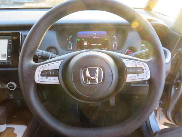 フィット ｅ：ＨＥＶベーシック　ワンオーナー／前後ドラレコ／ホンダセンシング／純正ＳＤナビ／Ｂｌｕｅｔｏｏｔｈ／ＥＴＣ／レーダークルーズ／ステアリングスイッチ／ソナー／スマートキー／プッシュスタート／ＬＥＤヘッドライト／バックカメラ（21枚目）