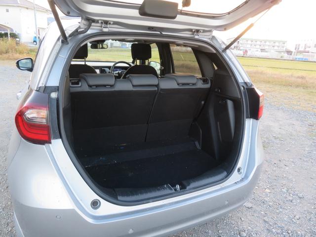 フィット ｅ：ＨＥＶベーシック　ワンオーナー／前後ドラレコ／ホンダセンシング／純正ＳＤナビ／Ｂｌｕｅｔｏｏｔｈ／ＥＴＣ／レーダークルーズ／ステアリングスイッチ／ソナー／スマートキー／プッシュスタート／ＬＥＤヘッドライト／バックカメラ（33枚目）