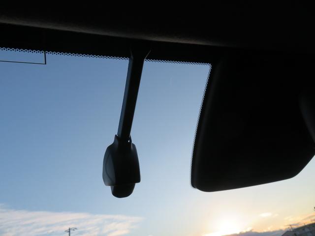 フィット ｅ：ＨＥＶベーシック　ワンオーナー／前後ドラレコ／ホンダセンシング／純正ＳＤナビ／Ｂｌｕｅｔｏｏｔｈ／ＥＴＣ／レーダークルーズ／ステアリングスイッチ／ソナー／スマートキー／プッシュスタート／ＬＥＤヘッドライト／バックカメラ（36枚目）