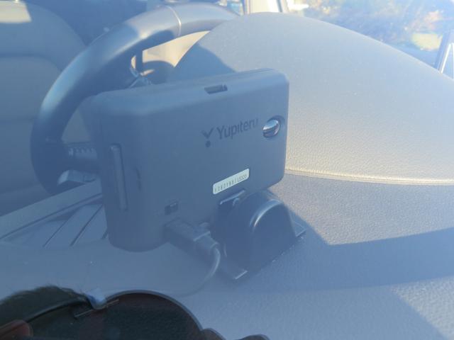 Ｑ３ ２．０ＴＦＳＩクワトロ２１１ＰＳ　メーカーナビ／ＨＤＤ・ＢＴ・ＤＶＤ／Ｂカメラ／前後ドラレコ／純正１８インチアルミ／前席パワーシート／革巻きハンドル／ステアリングスイッチ／ＨＩＤヘッドライト／フォグランプ／（15枚目）