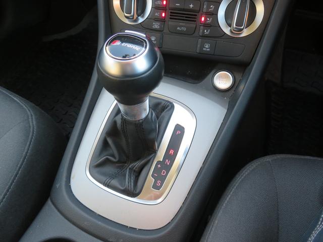 Ｑ３ ２．０ＴＦＳＩクワトロ２１１ＰＳ　メーカーナビ／ＨＤＤ・ＢＴ・ＤＶＤ／Ｂカメラ／前後ドラレコ／純正１８インチアルミ／前席パワーシート／革巻きハンドル／ステアリングスイッチ／ＨＩＤヘッドライト／フォグランプ／（30枚目）