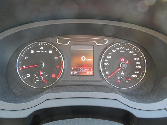 Ｑ３ ２．０ＴＦＳＩクワトロ２１１ＰＳ　メーカーナビ／ＨＤＤ・ＢＴ・ＤＶＤ／Ｂカメラ／前後ドラレコ／純正１８インチアルミ／前席パワーシート／革巻きハンドル／ステアリングスイッチ／ＨＩＤヘッドライト／フォグランプ／（37枚目）