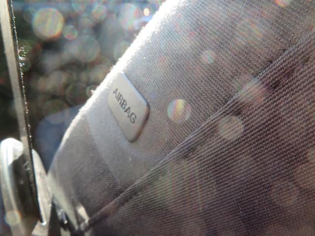 Ｑ３ ２．０ＴＦＳＩクワトロ２１１ＰＳ　メーカーナビ／ＨＤＤ・ＢＴ・ＤＶＤ／Ｂカメラ／前後ドラレコ／純正１８インチアルミ／前席パワーシート／革巻きハンドル／ステアリングスイッチ／ＨＩＤヘッドライト／フォグランプ／（41枚目）