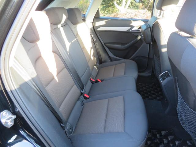 Ｑ３ ２．０ＴＦＳＩクワトロ２１１ＰＳ　メーカーナビ／ＨＤＤ・ＢＴ・ＤＶＤ／Ｂカメラ／前後ドラレコ／純正１８インチアルミ／前席パワーシート／革巻きハンドル／ステアリングスイッチ／ＨＩＤヘッドライト／フォグランプ／（48枚目）