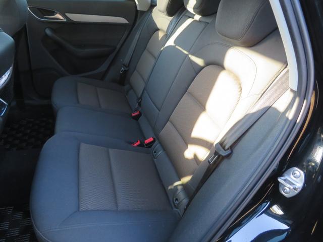 Ｑ３ ２．０ＴＦＳＩクワトロ２１１ＰＳ　メーカーナビ／ＨＤＤ・ＢＴ・ＤＶＤ／Ｂカメラ／前後ドラレコ／純正１８インチアルミ／前席パワーシート／革巻きハンドル／ステアリングスイッチ／ＨＩＤヘッドライト／フォグランプ／（50枚目）