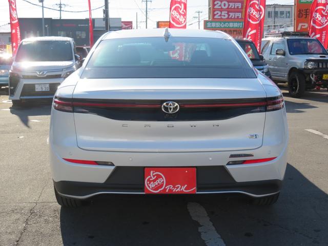 クラウンクロスオーバー Ｇアドバンスド・レザーパッケージ　クロレザーシート／デジタルインナーミラ／ベンチレーション付シートヒーター／セーフティセンス／ブラインドスポット／ディスプレイオーディオ／純正ナビ／フルセグＴＶ／３６０°カメラ／（8枚目）