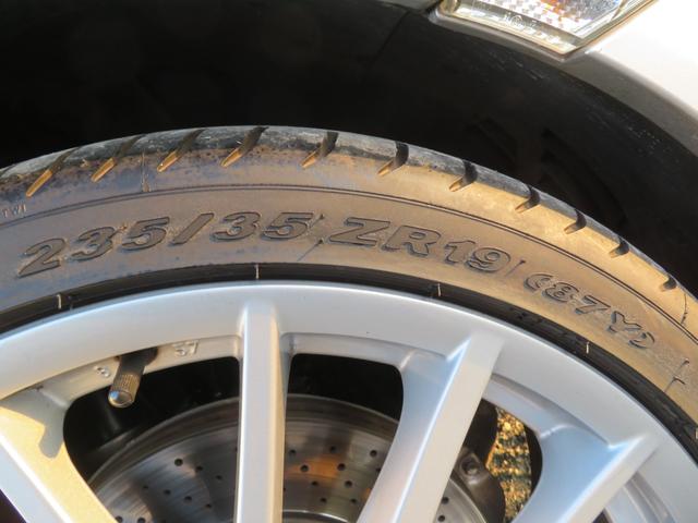 ９１１ ９１１カレラ　スポーツクロノＰ／Ｋ／スポーツエキゾースト／ＰＡＳＭ／ＯＰ１９インチアルミ／ＯＰキャリパー／シートヒーター／ＯＰメーター／ドラレコ／ＥＴＣ／オートリヤウイング／社外ＨＤＤナビ・ＢＴ・ＤＶＤ／Ｂカメラ／（13枚目）