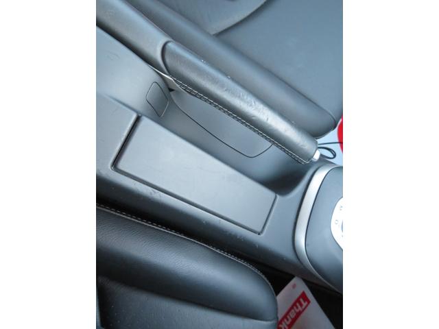 ９１１ ９１１カレラ　スポーツクロノＰ／Ｋ／スポーツエキゾースト／ＰＡＳＭ／ＯＰ１９インチアルミ／ＯＰキャリパー／シートヒーター／ＯＰメーター／ドラレコ／ＥＴＣ／オートリヤウイング／社外ＨＤＤナビ・ＢＴ・ＤＶＤ／Ｂカメラ／（32枚目）