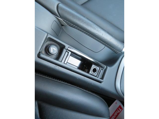 ９１１ ９１１カレラ　スポーツクロノＰ／Ｋ／スポーツエキゾースト／ＰＡＳＭ／ＯＰ１９インチアルミ／ＯＰキャリパー／シートヒーター／ＯＰメーター／ドラレコ／ＥＴＣ／オートリヤウイング／社外ＨＤＤナビ・ＢＴ・ＤＶＤ／Ｂカメラ／（33枚目）