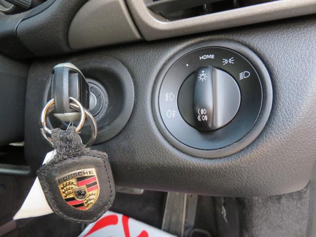 ９１１ ９１１カレラ　スポーツクロノＰ／Ｋ／スポーツエキゾースト／ＰＡＳＭ／ＯＰ１９インチアルミ／ＯＰキャリパー／シートヒーター／ＯＰメーター／ドラレコ／ＥＴＣ／オートリヤウイング／社外ＨＤＤナビ・ＢＴ・ＤＶＤ／Ｂカメラ／（40枚目）