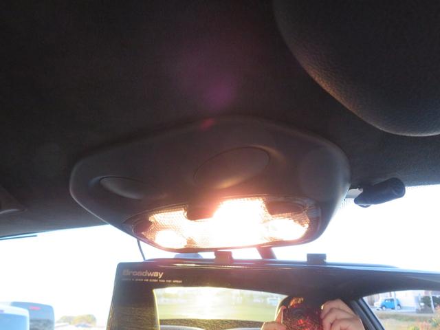 ９１１ ９１１カレラ　スポーツクロノＰ／Ｋ／スポーツエキゾースト／ＰＡＳＭ／ＯＰ１９インチアルミ／ＯＰキャリパー／シートヒーター／ＯＰメーター／ドラレコ／ＥＴＣ／オートリヤウイング／社外ＨＤＤナビ・ＢＴ・ＤＶＤ／Ｂカメラ／（43枚目）