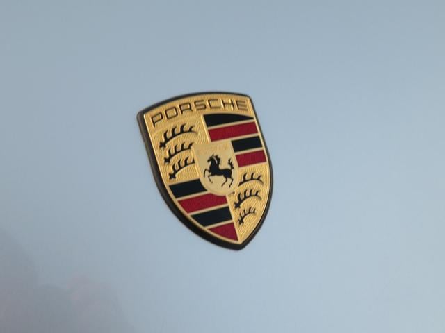 ９１１ ９１１カレラ　スポーツクロノＰ／Ｋ／スポーツエキゾースト／ＰＡＳＭ／ＯＰ１９インチアルミ／ＯＰキャリパー／シートヒーター／ＯＰメーター／ドラレコ／ＥＴＣ／オートリヤウイング／社外ＨＤＤナビ・ＢＴ・ＤＶＤ／Ｂカメラ／（55枚目）