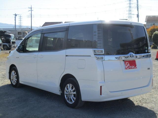 ヴォクシー ハイブリッドＶ　１オーナー　純正１０型ナビ　Ｂカメラ　ＤＴＶ　ＢＴ　純正フリップダウンモニター　両側パワースライド　ＬＥＤライト　シートヒーター　セーフティセンス　クルーズコントロール　ＥＴＣ　Ｐソナー　ドラレコ（9枚目）