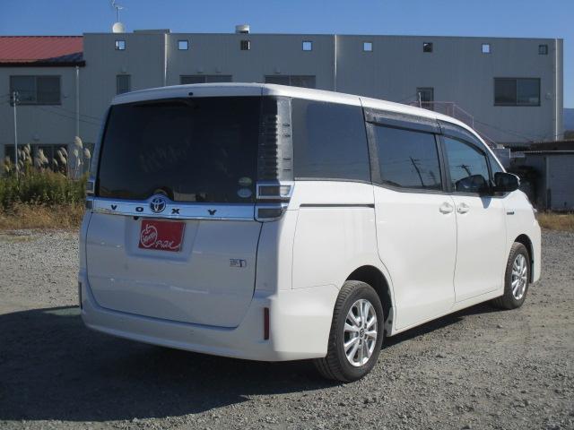 ヴォクシー ハイブリッドＶ　１オーナー　純正１０型ナビ　Ｂカメラ　ＤＴＶ　ＢＴ　純正フリップダウンモニター　両側パワースライド　ＬＥＤライト　シートヒーター　セーフティセンス　クルーズコントロール　ＥＴＣ　Ｐソナー　ドラレコ（11枚目）